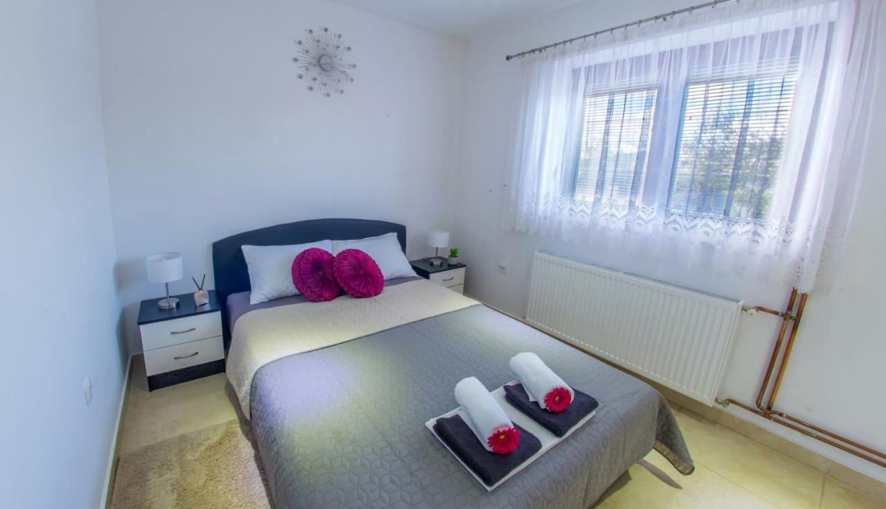 Villa Plavota Ljubuski Ngoại thất bức ảnh